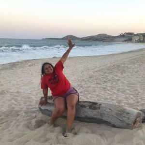 Meet your Posher, Antonela